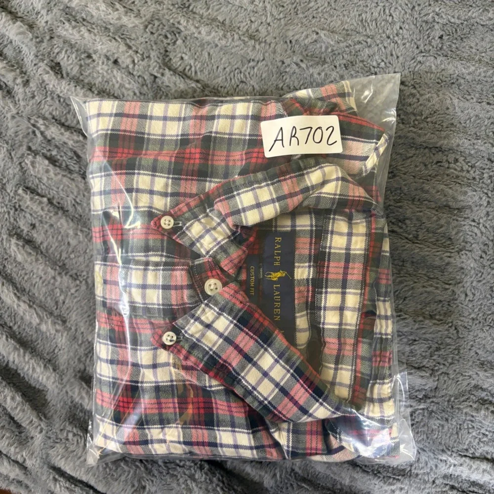 Ralph Lauren Custom Fit Plaid Button Down Shirt Mens Medium Red White Blue AR702